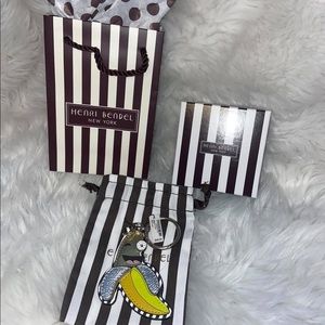 Henri Bendel banana